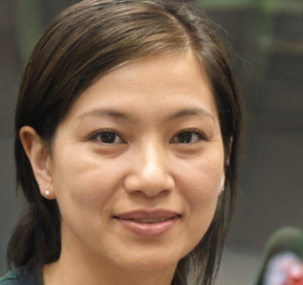 Олена Шевченко - викладач португальської мови